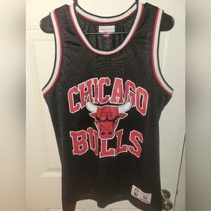 Medium Bulls Jersey